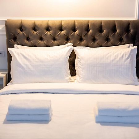 Alfa Apartments Grushevskoho 7 Λβιβ Εξωτερικό φωτογραφία