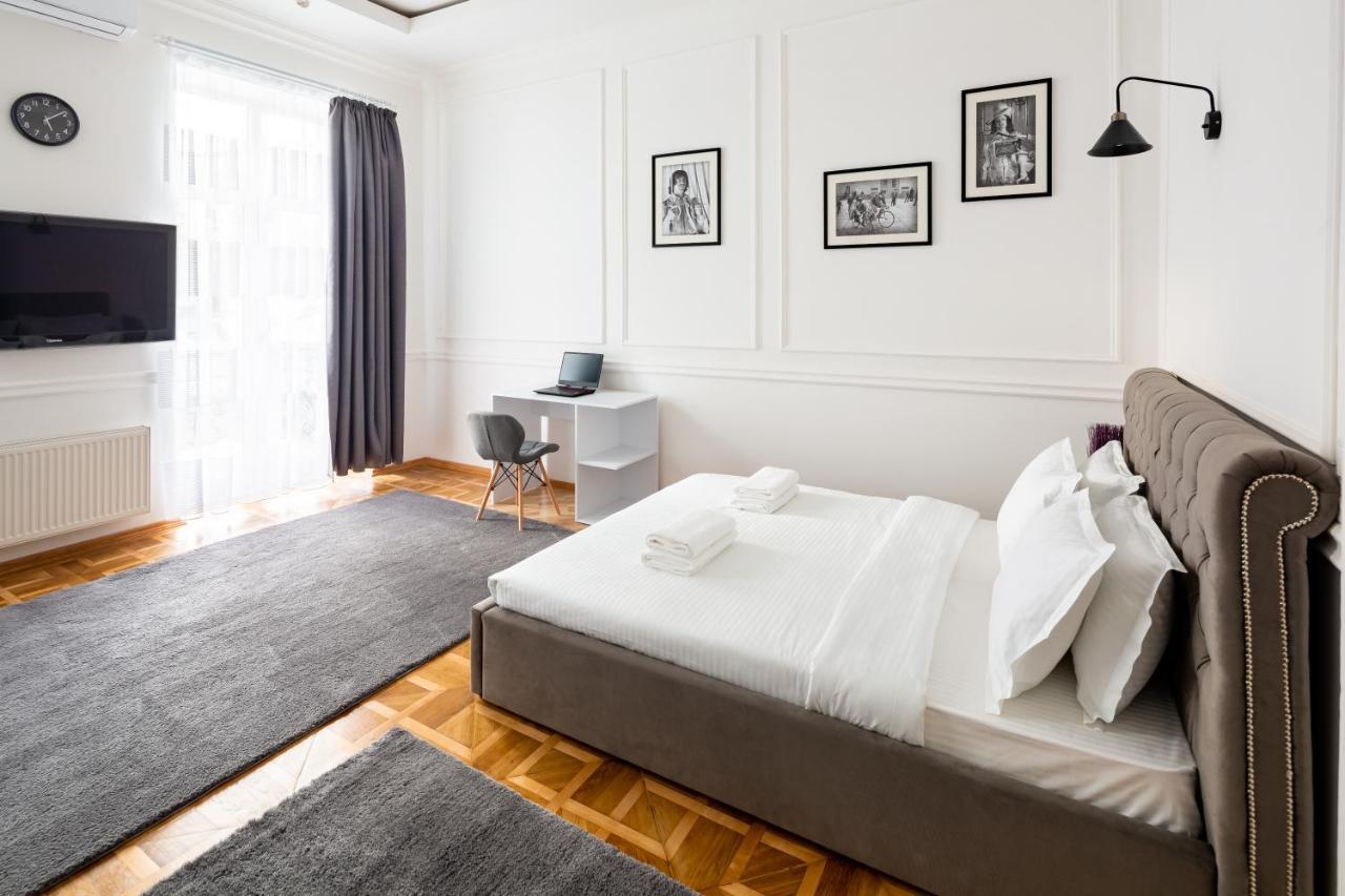 Alfa Apartments Grushevskoho 7 Λβιβ Εξωτερικό φωτογραφία