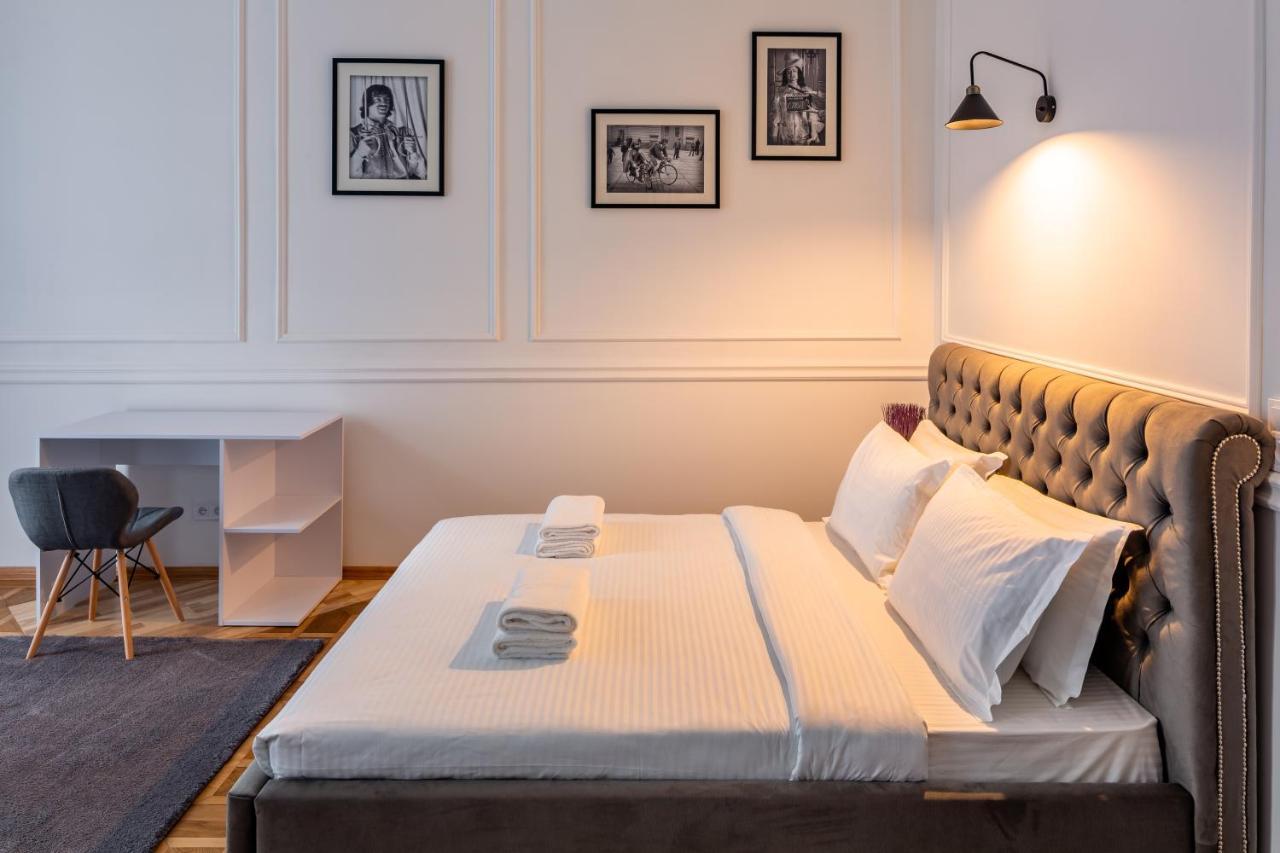 Alfa Apartments Grushevskoho 7 Λβιβ Εξωτερικό φωτογραφία